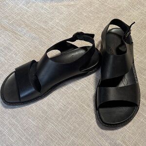 Keen Black Leather Women's Sandals Size 9